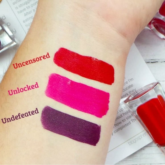 UNDEFEATED Fenty Beauty DISCONTINUED Stunna Lip Paint NWT - Picture 8 of 8